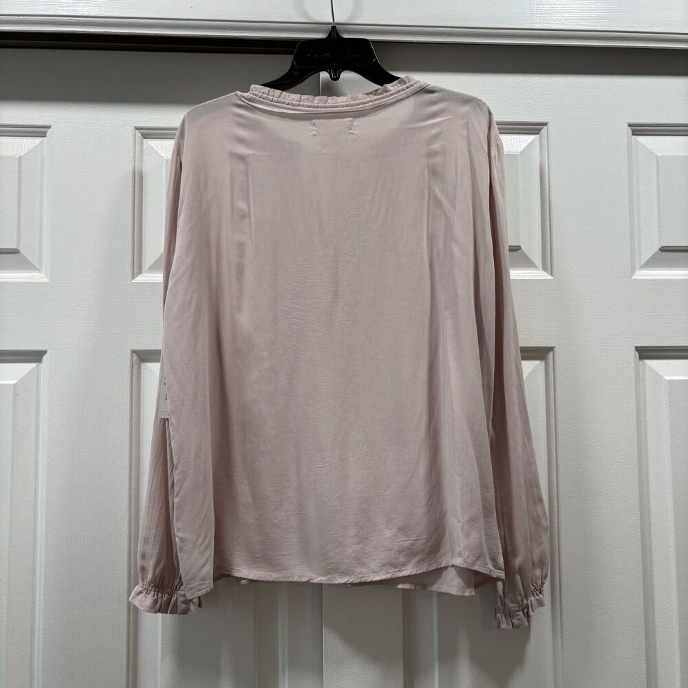 Velvet By Graham And Spencer Samantha Satin V-neck Peasant Top Size S - Picture 2 of 8